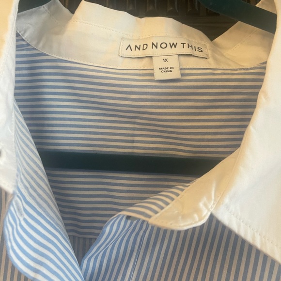 NWT cropped white shirt with blue stripes button down - Picture 2 of 11